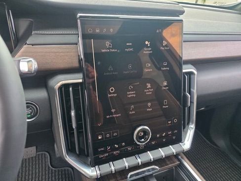 New 2026 GMC Acadia Denali Ultimate FWD image 22