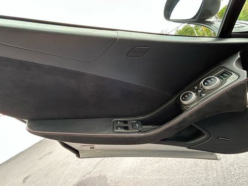 Used 2012 McLaren MP4-12C Coupe RWD image 17