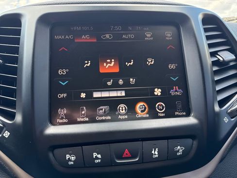 Used 2014 Jeep Cherokee Limited w/ Technology Group AWD/4WD image 25
