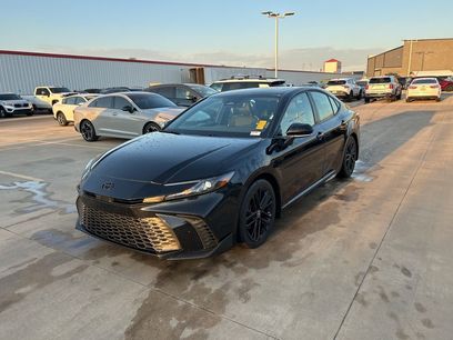 Used 2025 Toyota Camry SE w/ Multimedia Upgrade Package