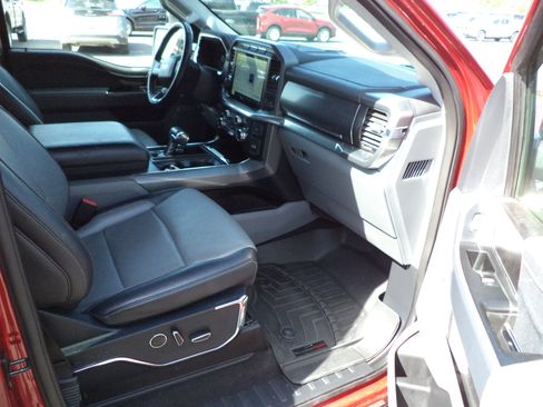 Used 2021 Ford F150 Lariat w/ Equipment Group 502A High AWD/4WD image 8