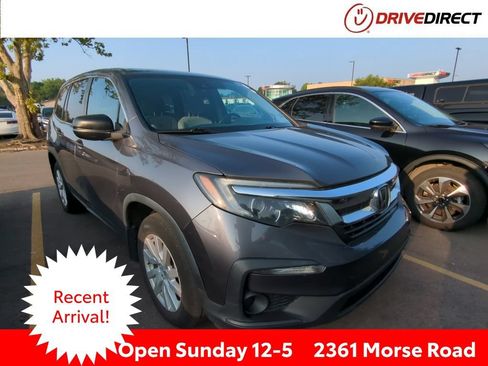 Used 2019 Honda Pilot LX image 1