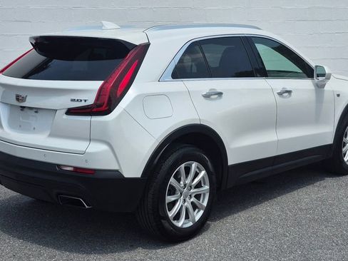 Used 2019 Cadillac XT4 Luxury w/ Cold Weather Package AWD/4WD image 18