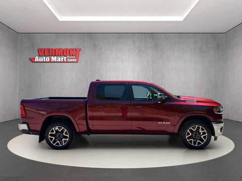 Used 2025 RAM 1500 Laramie AWD/4WD image 9