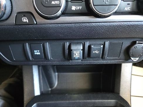 Used 2021 Toyota Tacoma TRD Sport image 58