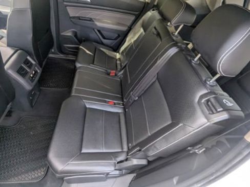 Used 2023 Volkswagen Atlas SE w/ Panoramic Sunroof Package image 21