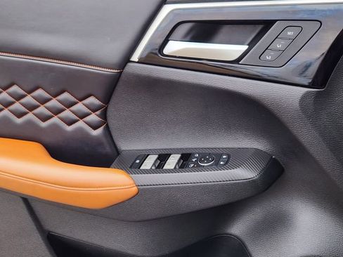 Used 2023 Mitsubishi Outlander SEL image 10