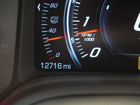 Used 2017 Chevrolet Corvette Stingray Coupe RWD image 4