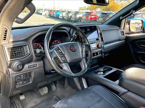Used 2021 Nissan Titan PRO-4X w/ Off Road Protection Package image 17