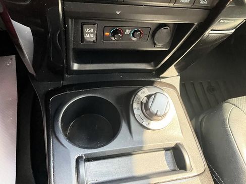 Used 2019 Toyota 4Runner Limited AWD/4WD image 23