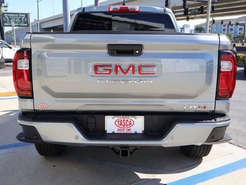 New 2026 GMC Canyon AT4 w/ AT4 Premium Package AWD/4WD image 6