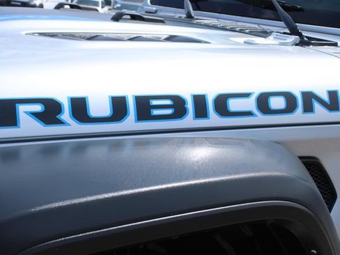 Used 2024 Jeep Wrangler Unlimited Rubicon 4xe AWD/4WD image 8