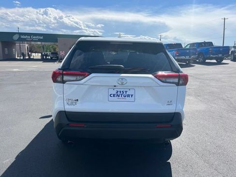 Used 2025 Toyota RAV4 LE AWD/4WD image 11