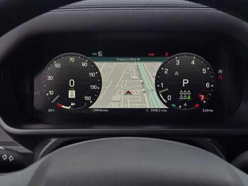 Used 2024 Land Rover Defender 130 X-Dynamic SE image 25