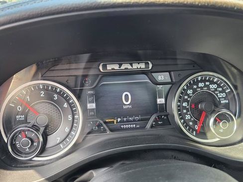 Used 2022 RAM 1500 Laramie AWD/4WD image 18