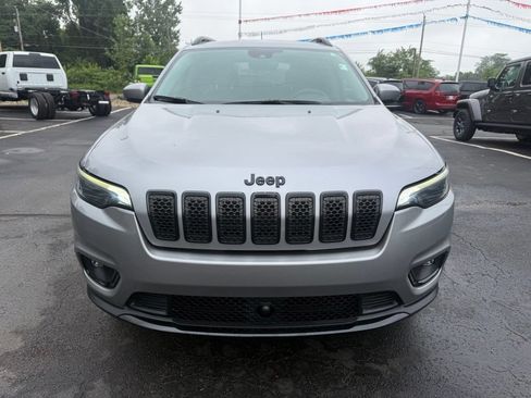Used 2021 Jeep Cherokee Latitude Plus AWD/4WD image 9