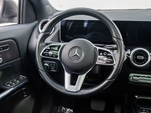 Used 2021 Mercedes-Benz GLA 250 4MATIC image 11