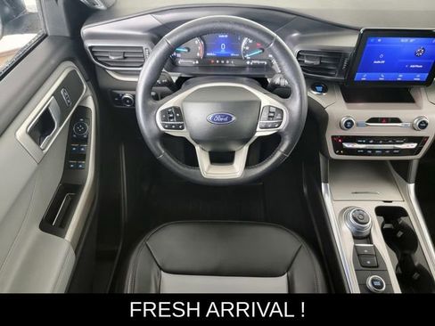 Certified 2023 Ford Explorer XLT w/ Equipment Group 202A AWD/4WD image 25