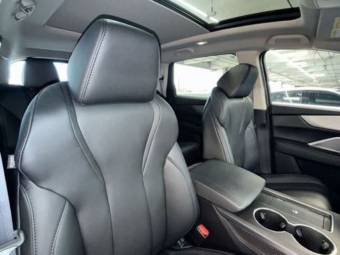Used 2025 Acura MDX FWD image 27