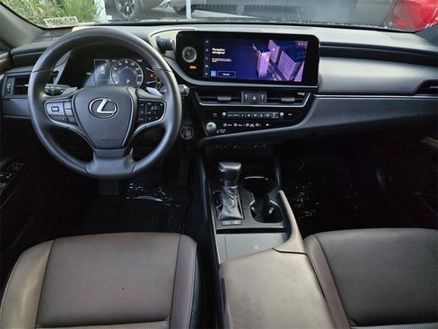 Used 2023 Lexus ES 300h w/ Premium Package image 14