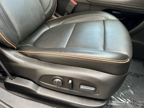 Certified 2023 GMC Acadia AT4 w/ Technology Package AWD/4WD image 25