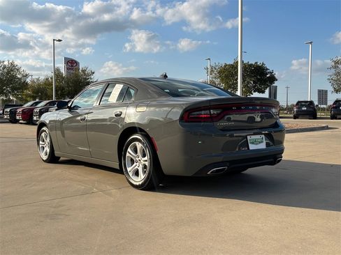 Used 2023 Dodge Charger SXT image 5