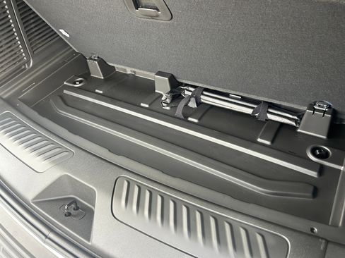 New 2026 Chevrolet Tahoe LT image 40