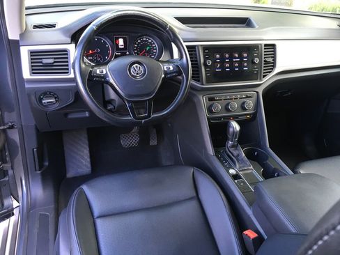 Used 2018 Volkswagen Atlas SE FWD image 25