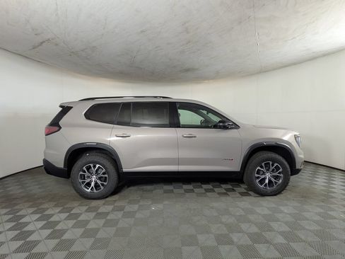 New 2026 GMC Acadia AT4 w/ Luxury Package AWD/4WD image 5