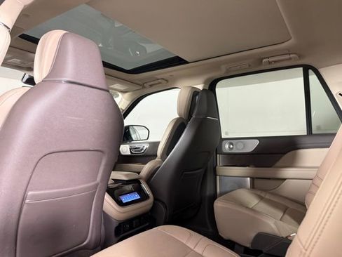 Used 2023 Lincoln Navigator L Reserve w/ Equipment Group 201A AWD/4WD image 24