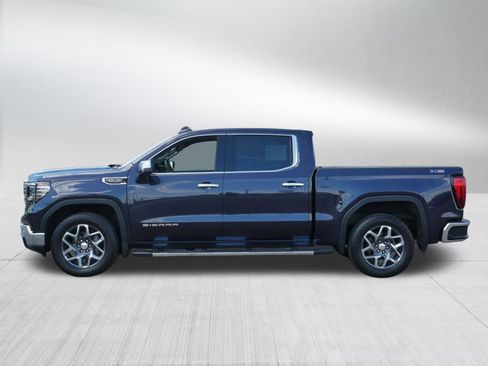 Used 2024 GMC Sierra 1500 SLT w/ SLT Premium Plus Package AWD/4WD image 4