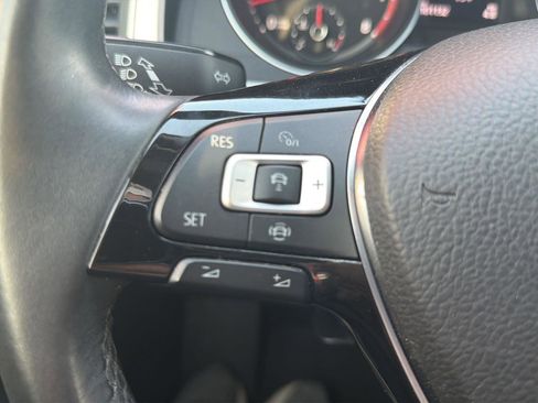 Used 2019 Volkswagen Atlas SE image 25