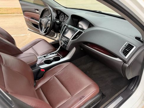 Used 2015 Acura TLX V6 w/ Technology Package image 24