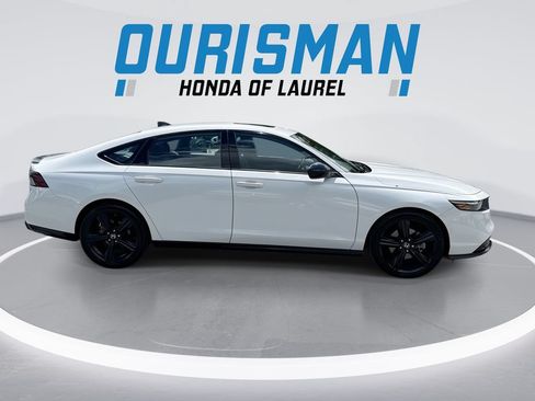 Used 2023 Honda Accord Sport image 9