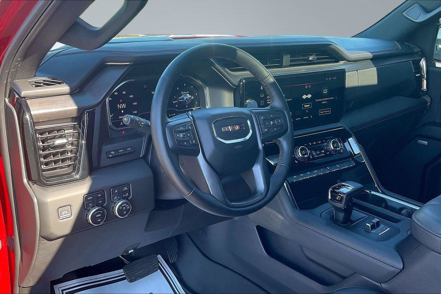 Used 2025 GMC Sierra 1500 AT4 w/ AT4 Premium Package AWD/4WD image 15