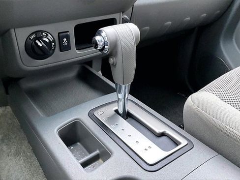 Used 2018 Nissan Frontier SV image 24