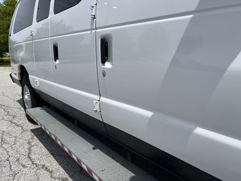 Used 2013 Ford E-250 and Econoline 250 Extended w/ PWR Group RWD image 39
