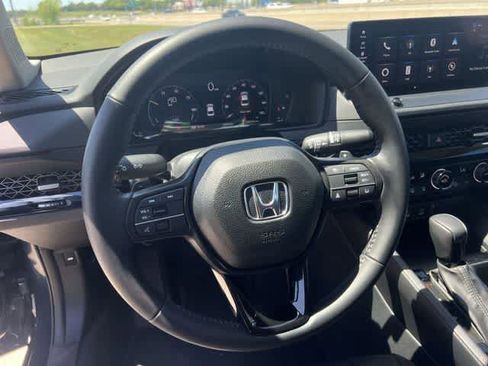 Used 2024 Honda Accord EX-L image 17
