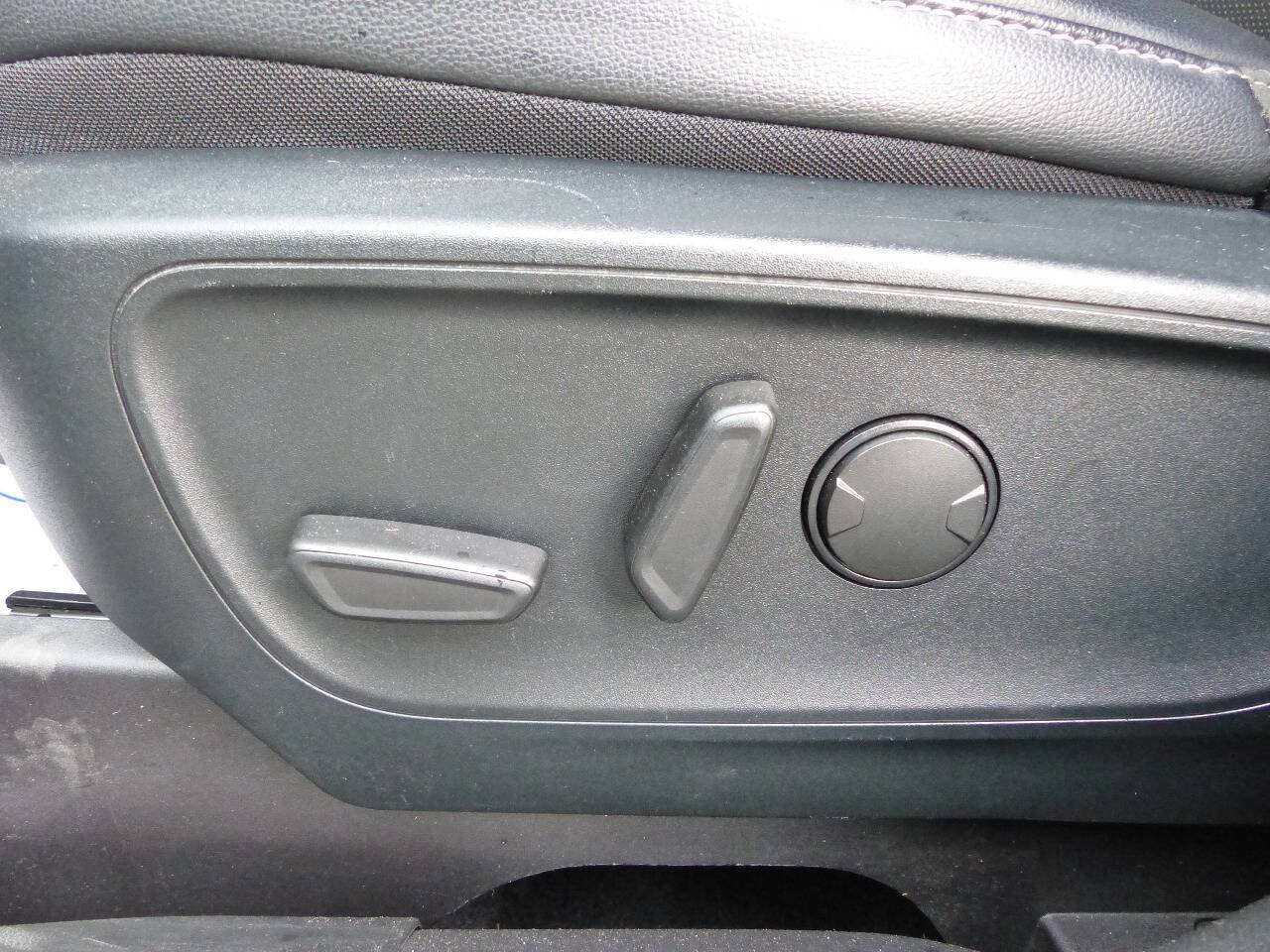 Used 2020 Ford Escape SEL AWD/4WD image 24