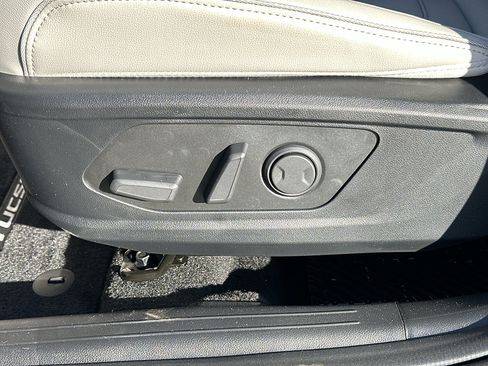 New 2026 Hyundai Tucson Limited image 29