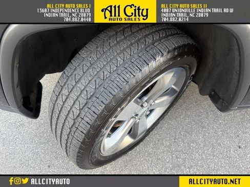 Used 2016 Jeep Grand Cherokee Limited image 35