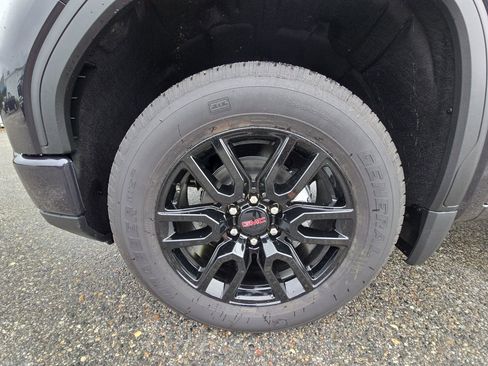 New 2026 GMC Sierra 1500 Elevation image 70