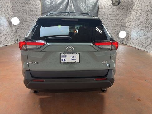 Used 2021 Toyota RAV4 XLE Premium AWD/4WD image 6