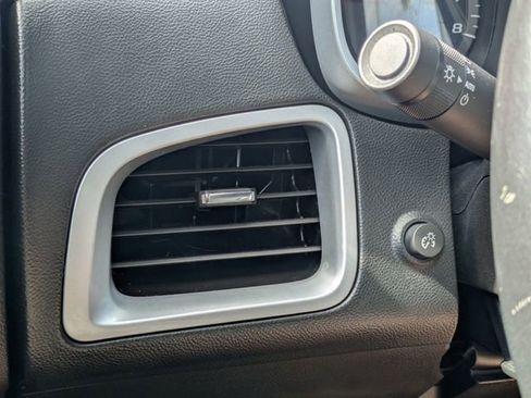 Used 2017 Chevrolet Equinox LT w/ Convenience Package image 14