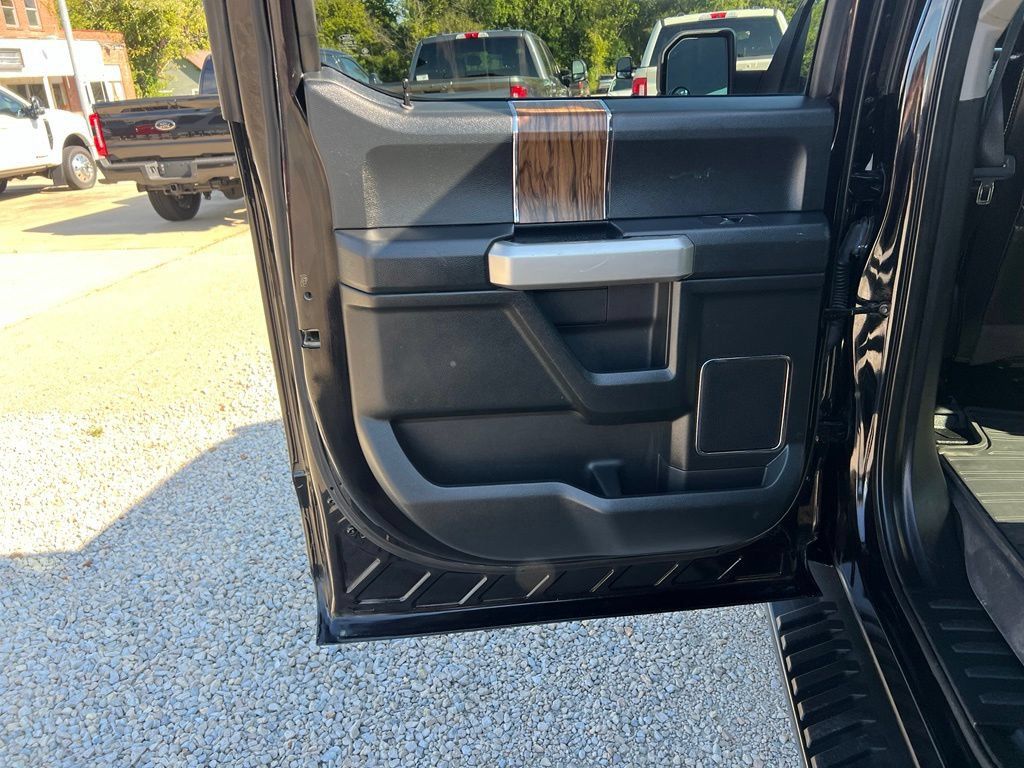 Used 2020 Ford F150 Lariat AWD/4WD image 15