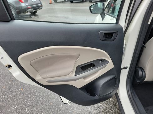 Used 2018 Ford EcoSport S image 24