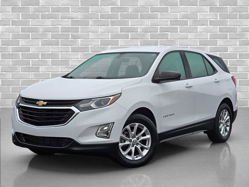 Used 2018 Chevrolet Equinox LS FWD image 7