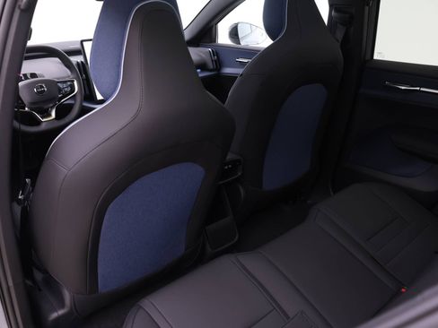 New 2026 Volvo EX30 Plus image 14