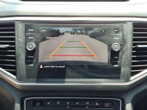 Used 2021 Volkswagen Atlas Cross Sport SE AWD/4WD image 12