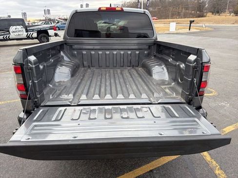 Used 2023 Nissan Frontier S image 24